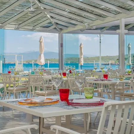 The Pelican & - Adults Only 4*