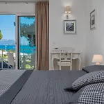 The Pelican & - Adults Only 4*