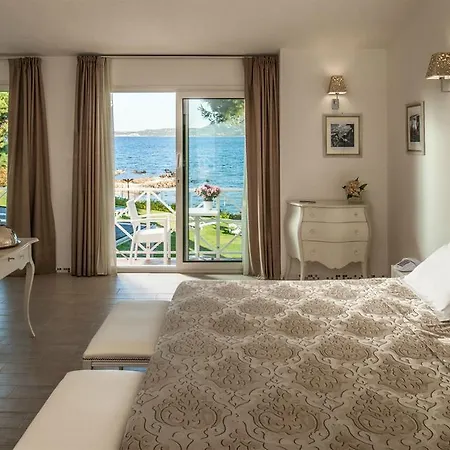 The Pelican & - Adults Only Hotel