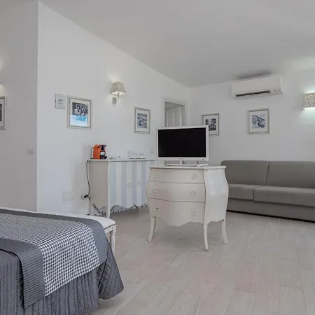 The Pelican & - Adults Only 4* Olbia
