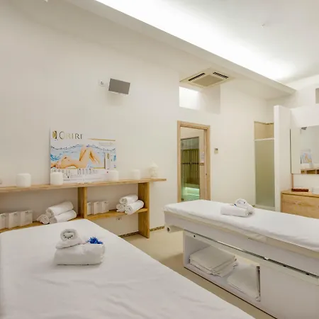 The Pelican & - Adults Only 4*