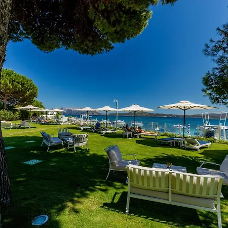 The Pelican & - Adults Only 4*