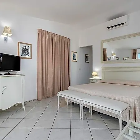 Hotel The Pelican & - Adults Only Olbia