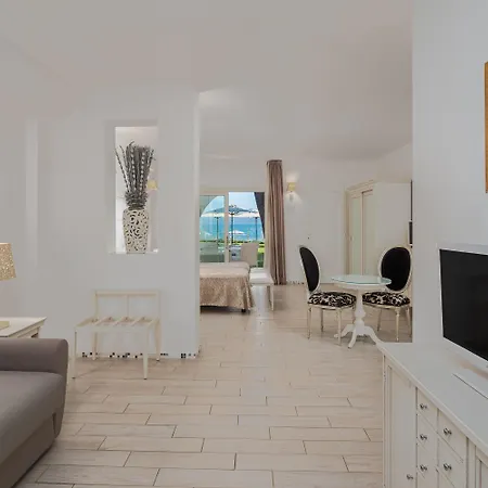 The Pelican & - Adults Only Hotel