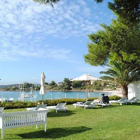 The Pelican & - Adults Only 4*
