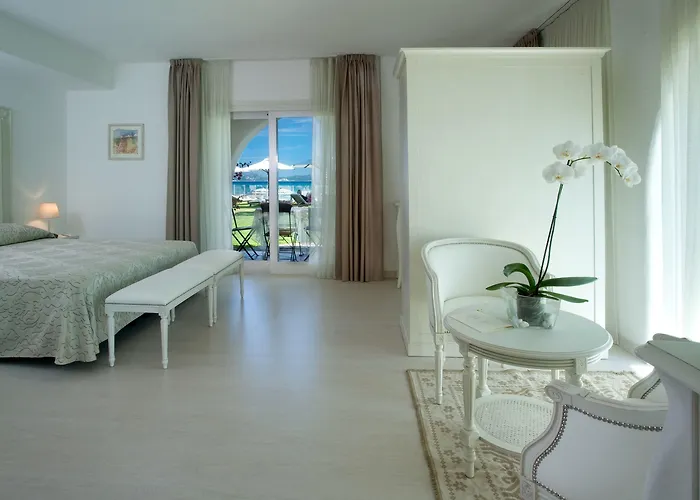 The Pelican & - Adults Only